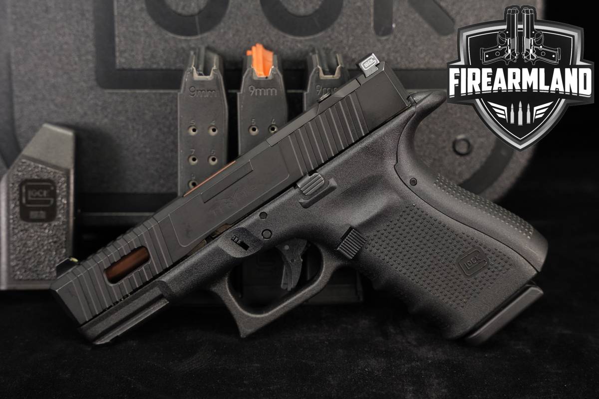 Glock 19 Gen4 Optics-Ready G19 Gen 4 9mm 4.02 +FOUR MAGS & ORIG CASE