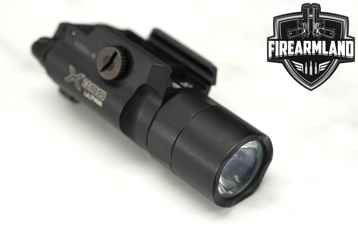 SureFire X300 ULTRA X300U-B 1000 Lumens & 11,300 Candela Weapon Light X 300