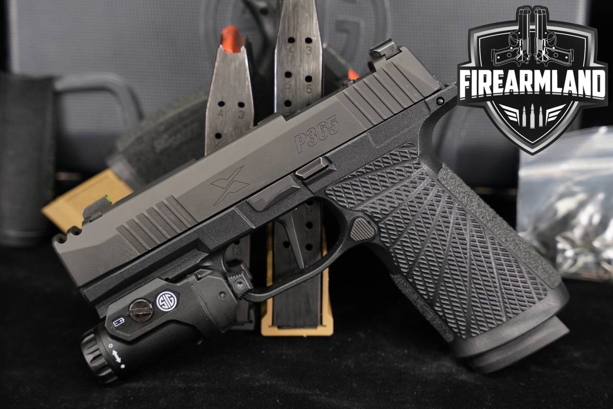 Sig Sauer P365-XMACRO Comp 9mm 3.1 P 365 +4 MAGS, ORIG CASE, LIGHT