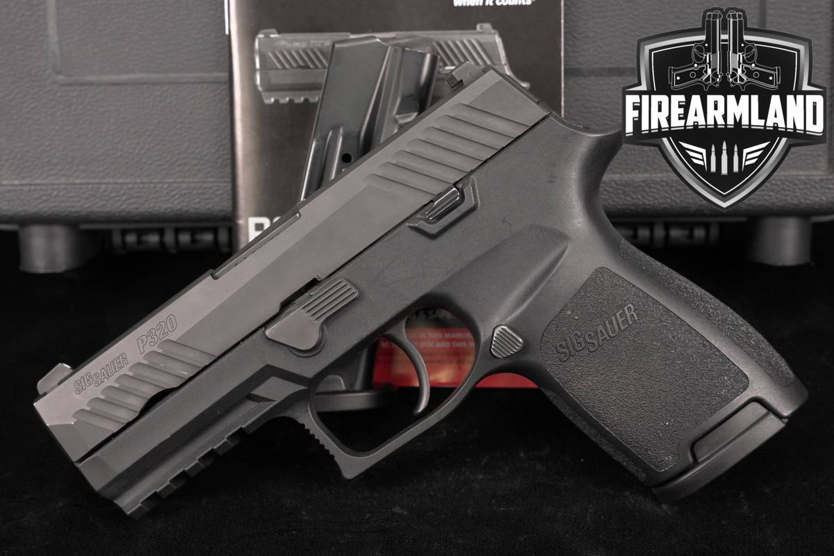 Sig Sauer P320 Compact 9mm 3.9 P-320 +2 MAGS & ORIG CASE