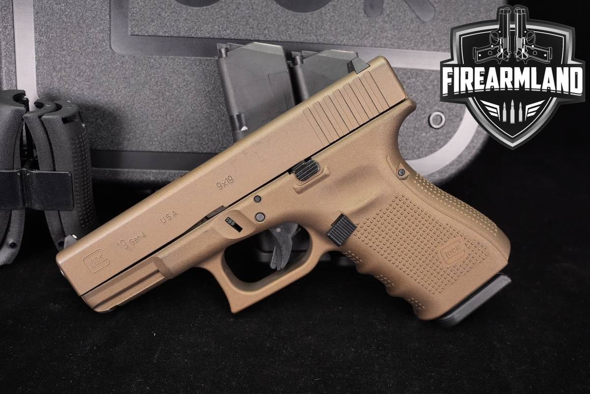 Glock 19 Gen4 G19 Gen 4 9mm 4.02" FDE +3 MAGS & ORIG CASE