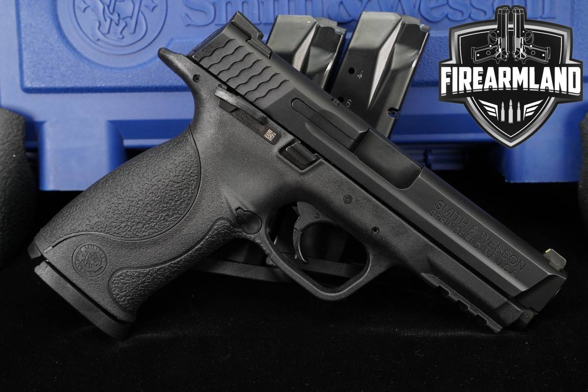 Smith & Wesson M&P40 1.0, M&P 40 S&W 4.25" +3 MAGS, ORIG CASE