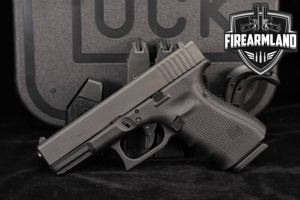 Glock 19 Gen4 G19 Gen 4 9mm 4.02 +3 MAGS & ORIG CASE
