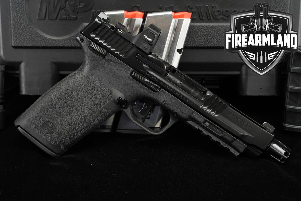 Smith & Wesson M&P 5.7 5.7x28 S&W M&P5.7 +3 MAGS, ORIG CASE, VIRIDIAN OPTIC